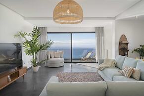 With Pool and Superb sea View - Villa Candelária