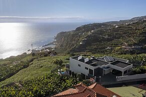With Pool and Superb sea View - Villa Candelária