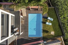 With Pool and Superb sea View - Villa Candelária