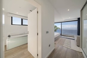 With Pool and Superb sea View - Villa Candelária