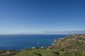 With Pool and Superb sea View - Villa Candelária