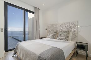 With Pool and Superb sea View - Villa Candelária