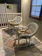 The Tiny Cottage in The Springs