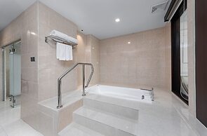 Raia Hotel & Convention Centre Kuching