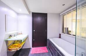 Beststayinphuket Poolview