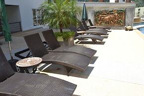 Beststayinphuket Poolview