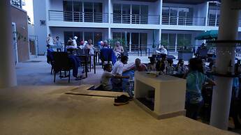 Beststayinphuket Poolview