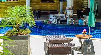Beststayinphuket Poolview