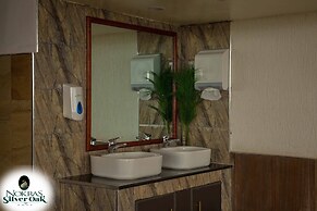 Nokras Silver Oak Embu