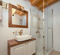 Rustic luxury villa Fulmin