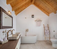 Rustic luxury villa Fulmin