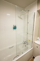 Cat & Lion Country Pub and Hotel