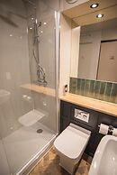 Cat & Lion Country Pub and Hotel