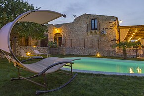 Masseria Fortificata Lo Zafferaneto