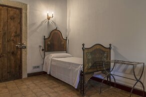 Masseria Fortificata Lo Zafferaneto
