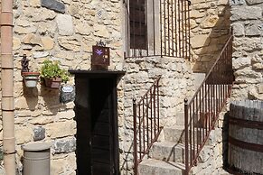 Masseria Fortificata Lo Zafferaneto
