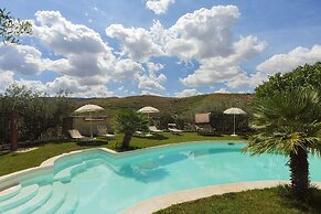 Masseria Fortificata Lo Zafferaneto