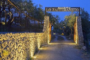Masseria Fortificata Lo Zafferaneto