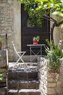Masseria Fortificata Lo Zafferaneto