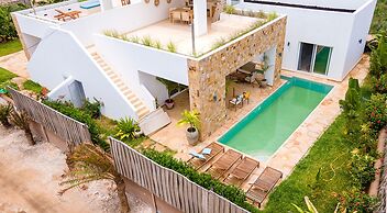 CDM VILLAS