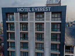 HOTEL EVEREST RDC