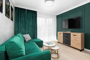 Modern Apartment Karsiborska by Renters