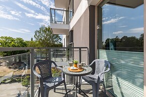 Modern Apartment Karsiborska by Renters