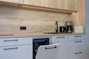Modern Apartment Karsiborska by Renters