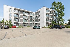 Modern Apartment Karsiborska by Renters