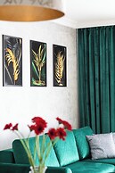 Modern Apartment Karsiborska by Renters