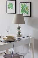 Modern Apartment Karsiborska by Renters