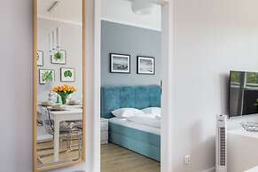Modern Apartment Karsiborska by Renters