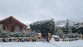 Wood Hills Hotel & Resort