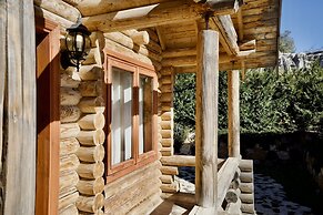 Wood Hills Hotel & Resort