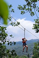 Wood Hills Hotel & Resort