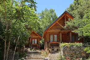 Wood Hills Hotel & Resort