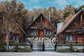 Wood Hills Hotel & Resort