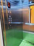 Hotel Crescent Shine