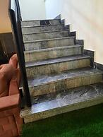 Hotel Crescent Shine