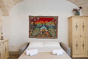 Sea and the City Apartment by Wonderful Italy