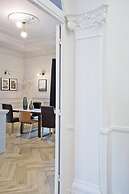 Eleganza nel Cuore di Napoli by Wonderful Italy