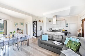 Villa Daniela con Piscina Vista Lago by Wonderful Italy