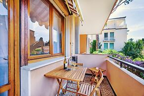 Silent Apartment by Wonderful Italy