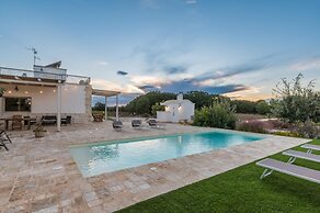 Villa Sara con Piscina by Wonderful Italy