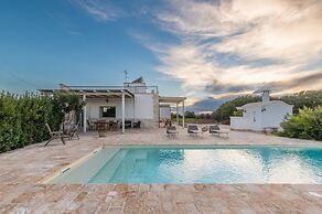 Villa Sara con Piscina by Wonderful Italy