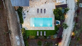 Villa Sara con Piscina by Wonderful Italy