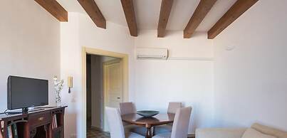 Aretusa Apartment With Balcony