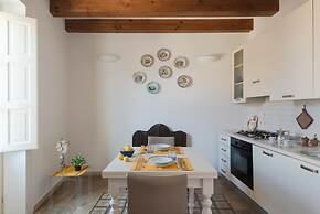Aretusa Apartment With Balcony