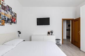 Modern Apartment in Bologna by Wonderful Italy