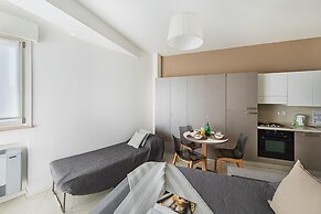 Residenza Miralago With Pool - Studio Apartment With Lake View